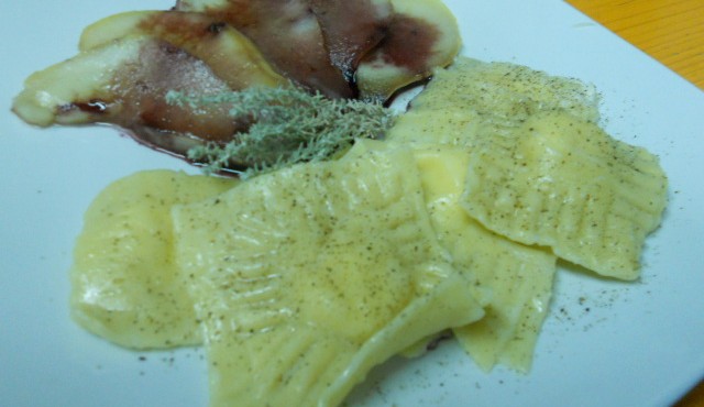 RAVIOLI PECORINO E PERE